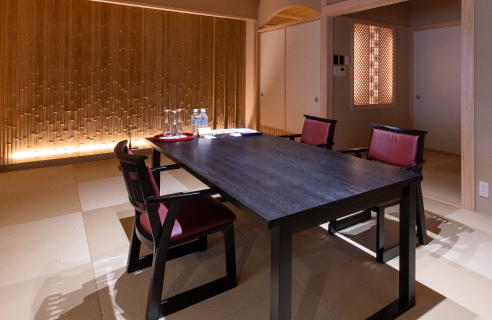 F檜の源泉室内露天風呂付き客室(本館12.5畳)